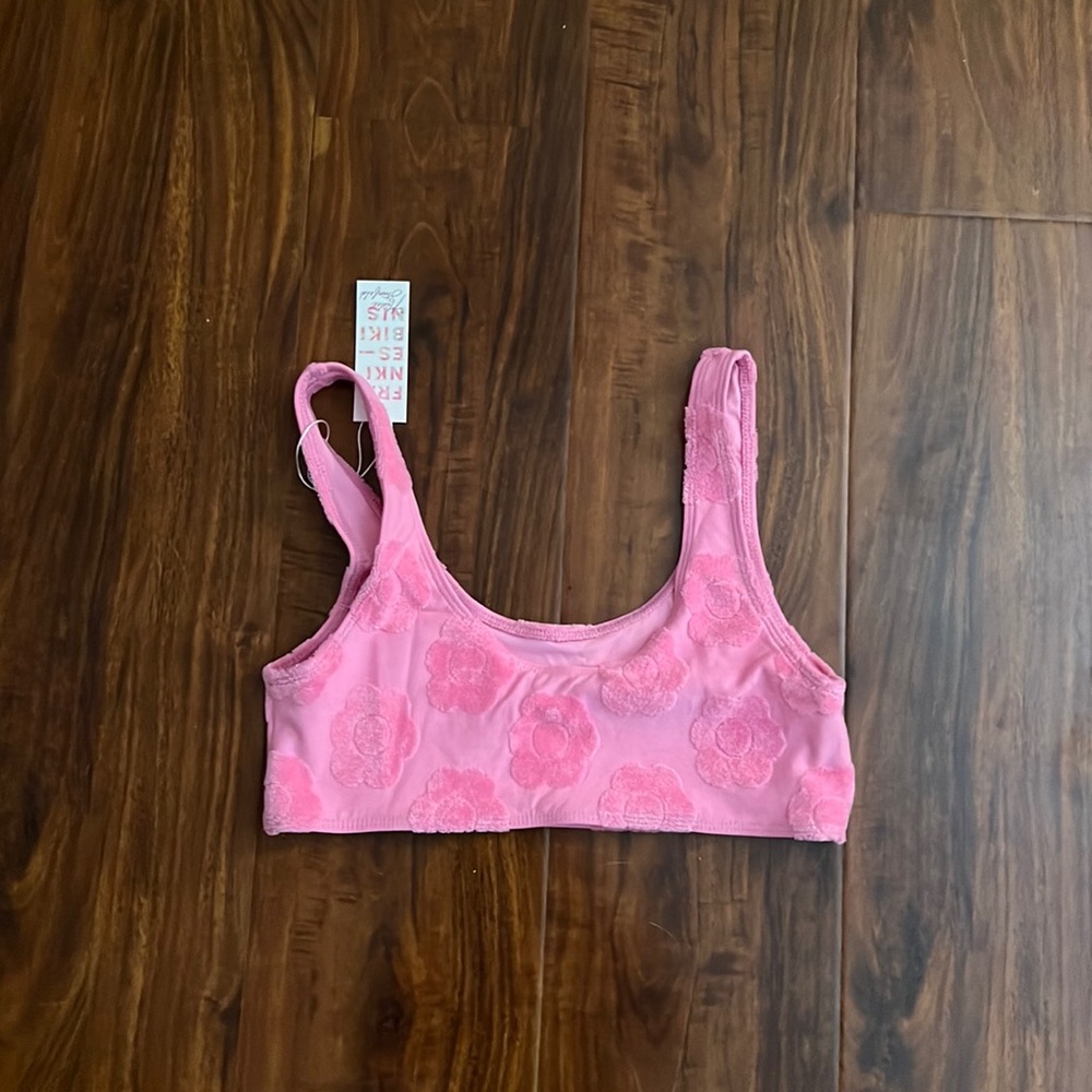 Frankies Bikinis Connor Top Haliee Steinfield Size Medium Floral Flowerchild